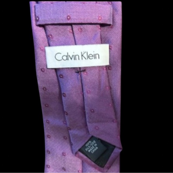 Calvin Klein Men's Hand Made Silk Tie Purple on Purple - Picture 5 of 5